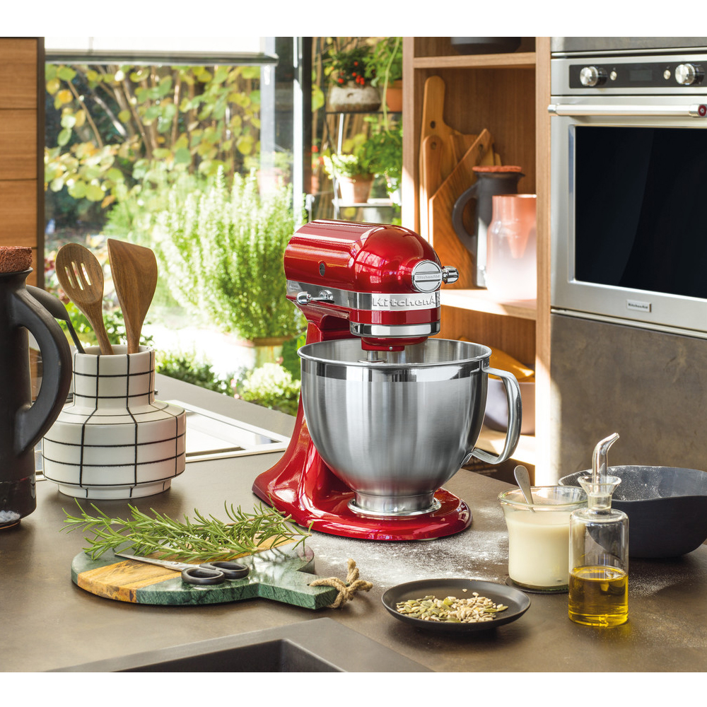 https://cdn.jarrolds.co.uk/products-temp/kitchenaid/aw19/kitchenaidstandmixerred4.jpg