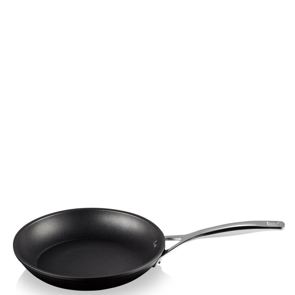 Le Creuset Toughened Non-Stick Shallow Frying Pan 24