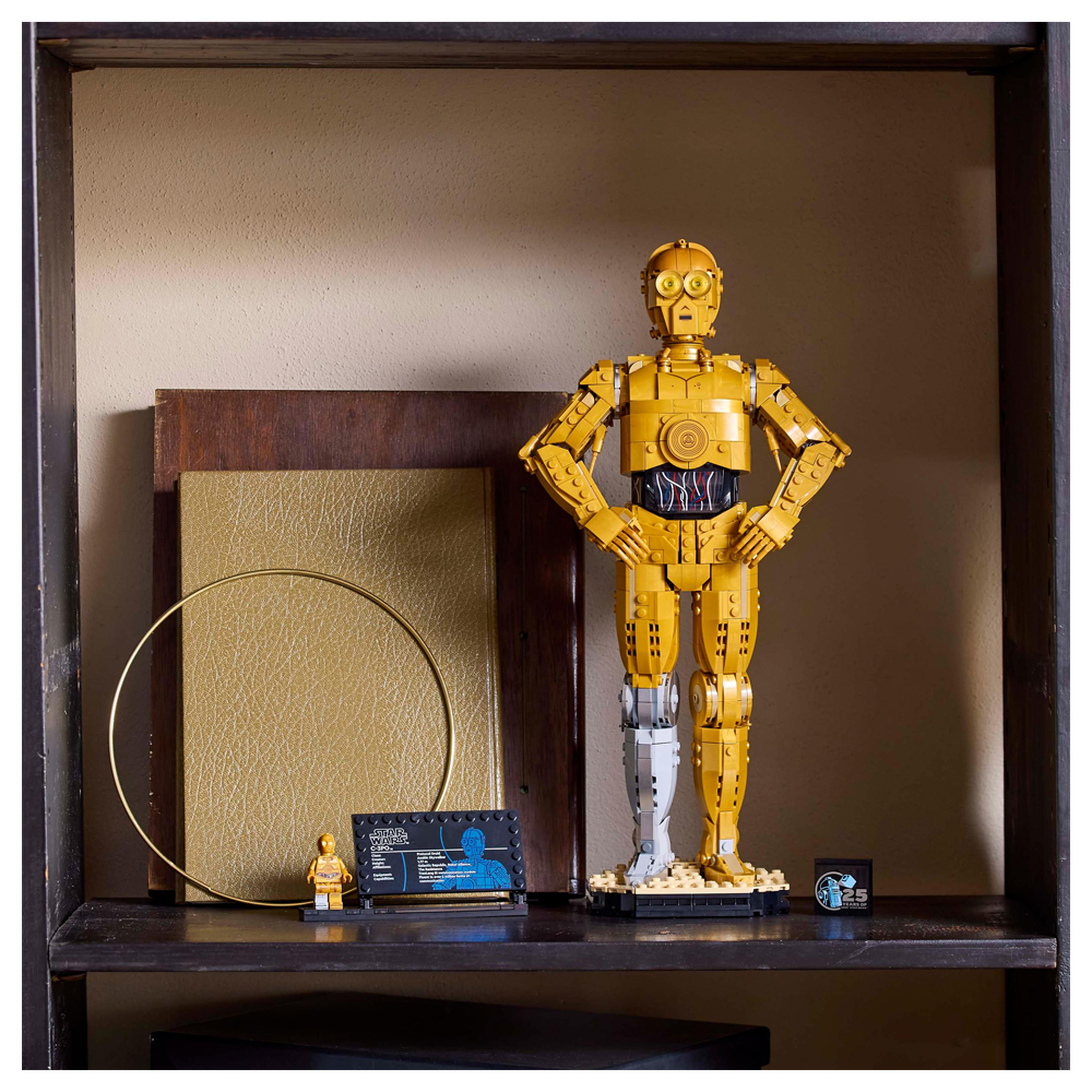 Lego C-3PO 75398 Jarrolds, Norwich
