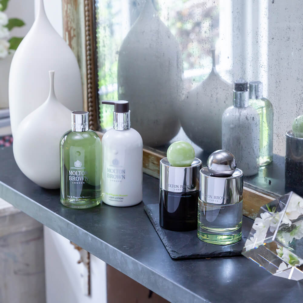 moltonbrownlilymagnolialifesty